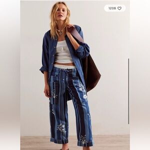 Free People We The Free Cove Crop Pull-On Jeans size xs NWOT
